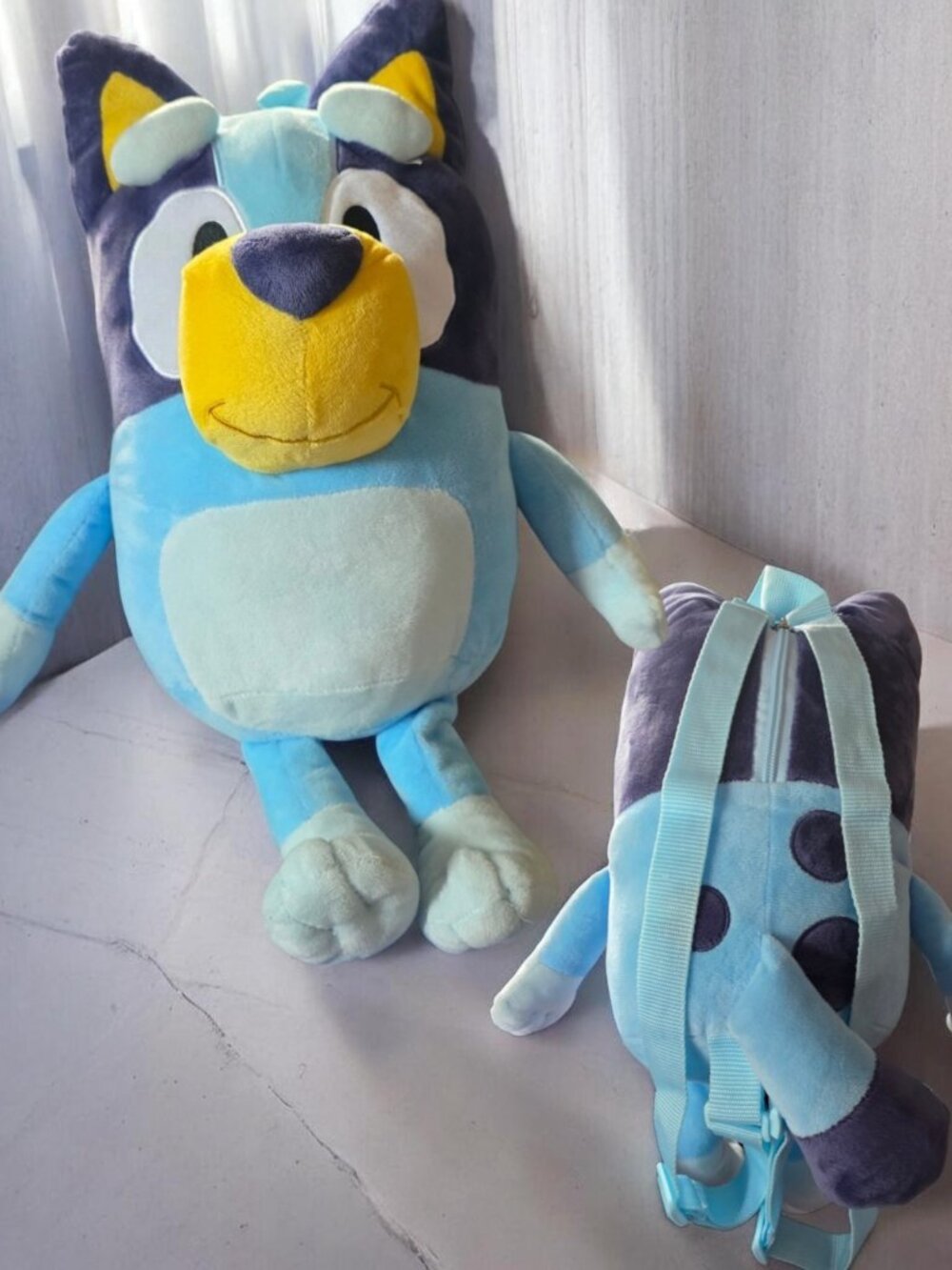 NWOT BLUEY PLUSH BACKPACK 16" Character-themed plush zippered storage